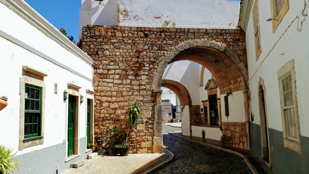 Faro: das Tor zur Algarve