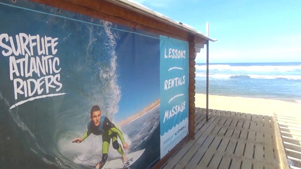 La cabaña de playa de Surflife Atlantic Riders en Praia da Amoreira