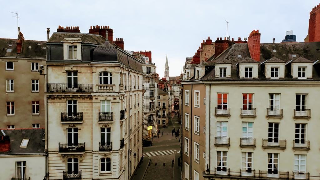 Blick auf die Basilique Saint-Nicolas vom Château des ducs de Bretagne