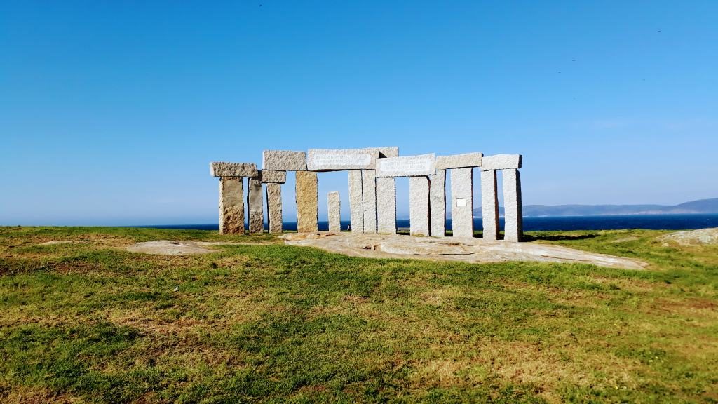 "Monumento aos fusilados na guerra civil", von Isaac Díaz Pardo