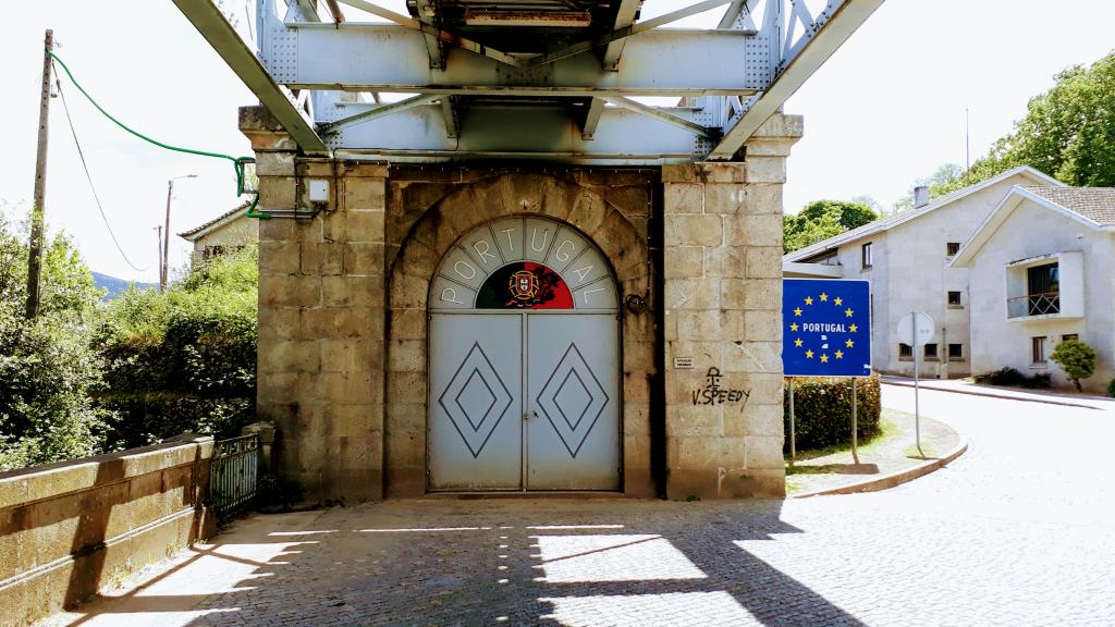 Portugiesische Seite der Ponte Internacional Valença-Tui