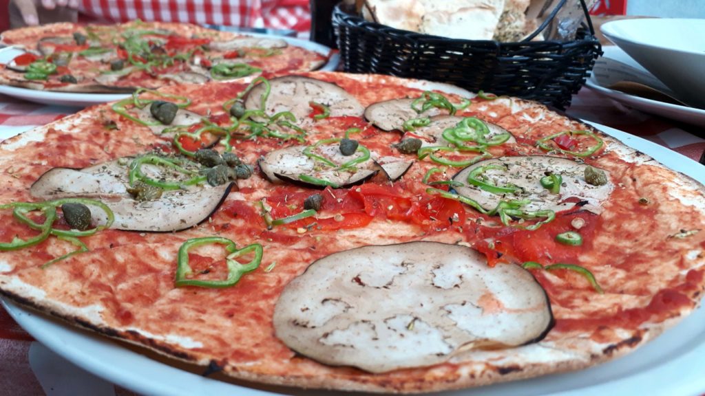 Vegane Pizza bei Pomodoro