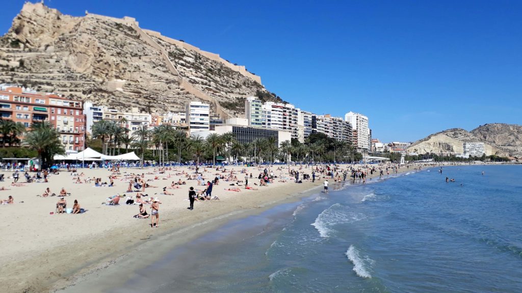 Alicantes Stadtstrand Playa del Postiguet