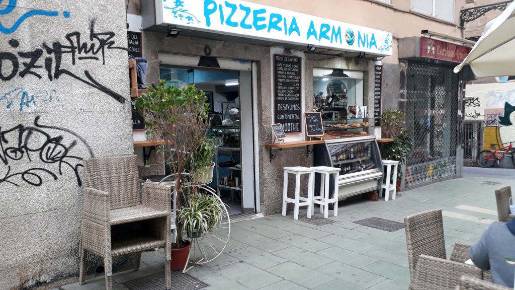 Armonia Pizzeria y Cafeteria in Palma de Mallorca bietet auch vegane Optionen an