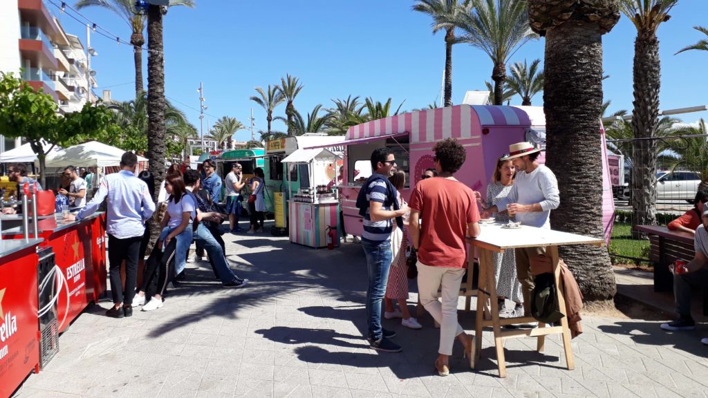 Vegane Optionen beim Streetfood-Festival in Port d'Alcúdia, Mallorca