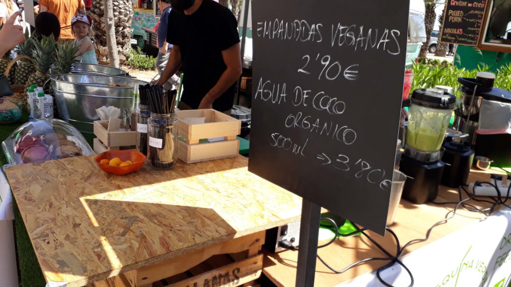 Vegane Optionen beim Streetfood-Festival in Port d'Alcúdia, Mallorca
