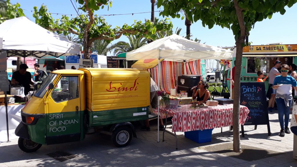 Vegane Optionen beim Streetfood-Festival in Port d'Alcúdia, Mallorca