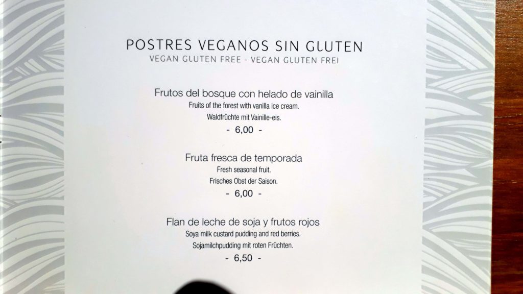 Vegane und glutenfreie Nachtische bei Mirablau in der Cala Mesquida, Mallorca