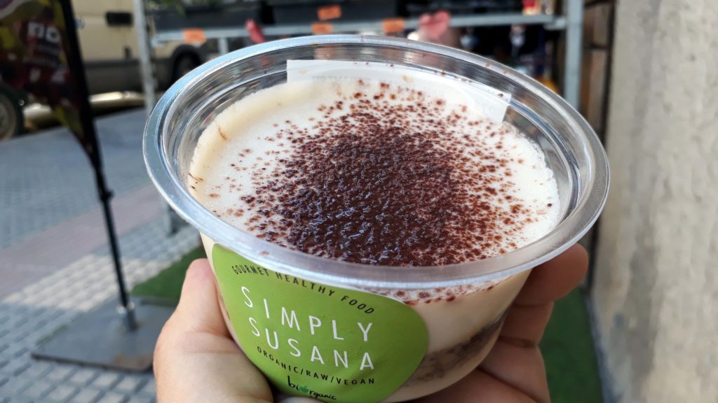Veganes Tiramisu in Ibiza