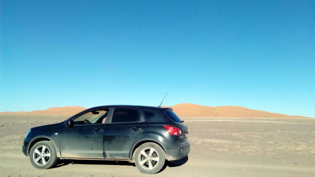 Mit dem Mietwagen in die Sahara? Keine gute Idee, wenn man seine Kaution wieder haben will