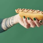 Veganer PLANT-HOTDOG von IKEA zum Veganuary 2024