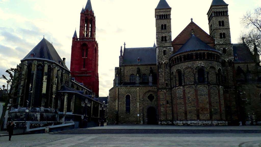 Vrijthof with St. John's Church, St. Servatius Basilica and main guard