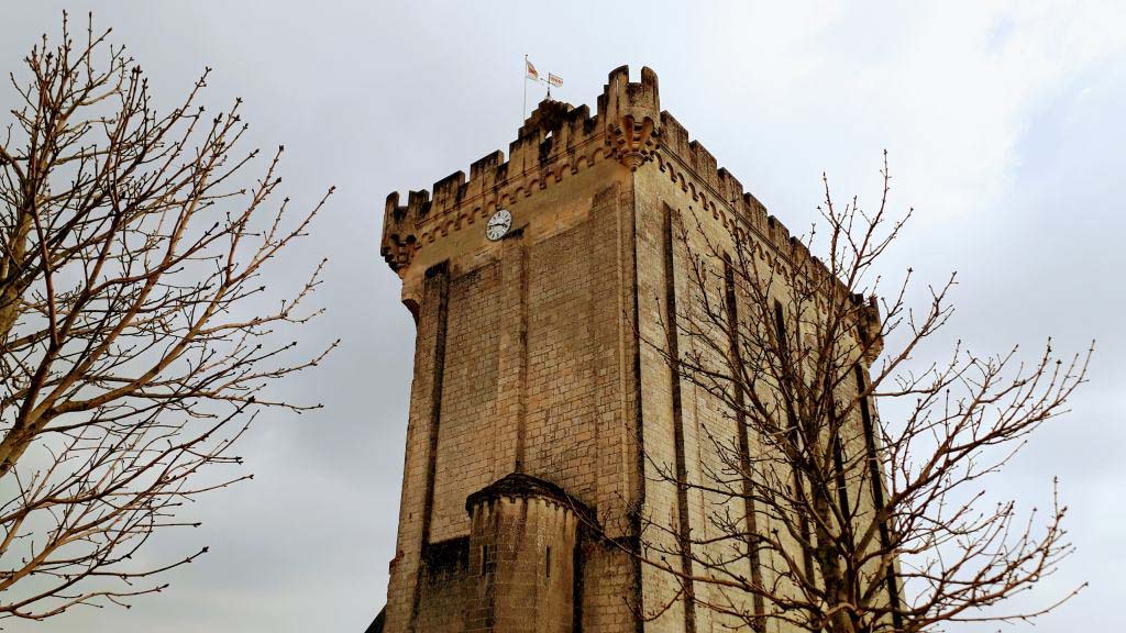 Donjon in Pons