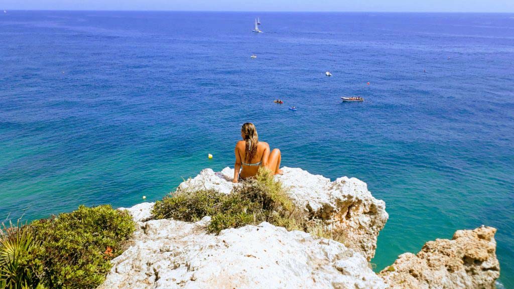 With a little bit of luck, you can spend a beach holiday in the Algarve even in winter