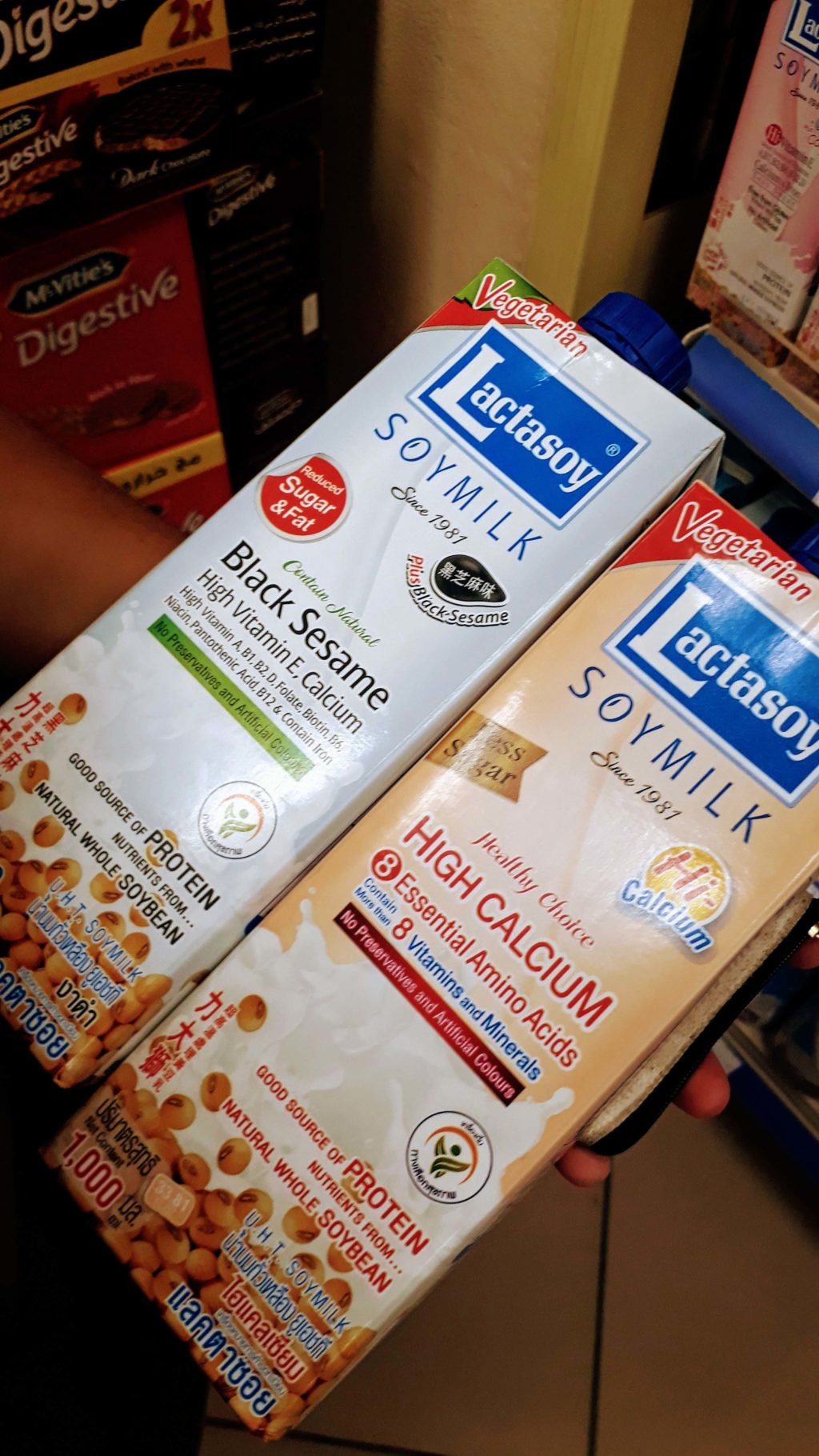 The two vegan soy milk varieties from Lactasoy