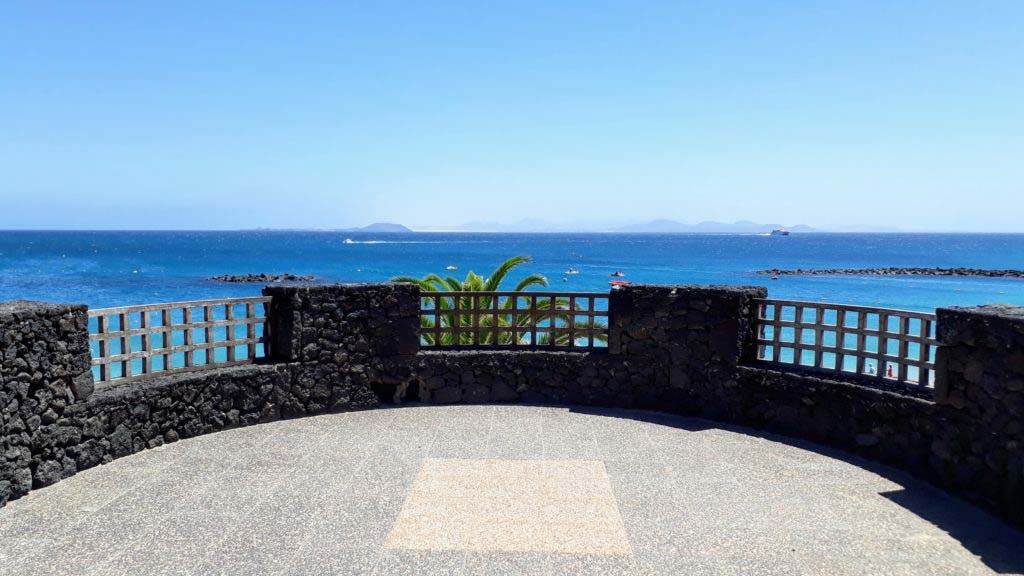 View from Playa Blanca to Fuerteventura