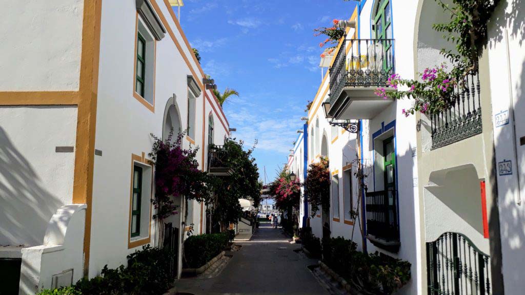 "Venice of the South": Puerto de Mogán on Gran Canaria