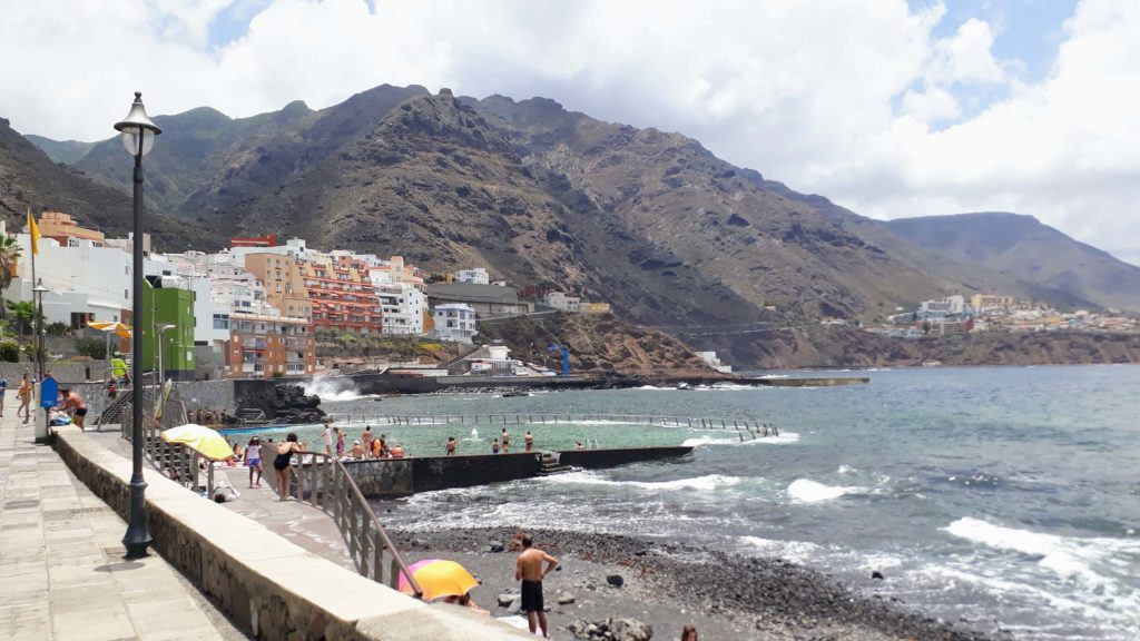 Open-air seawater swimming pool Piscina Natural de Punta del Hidalgo