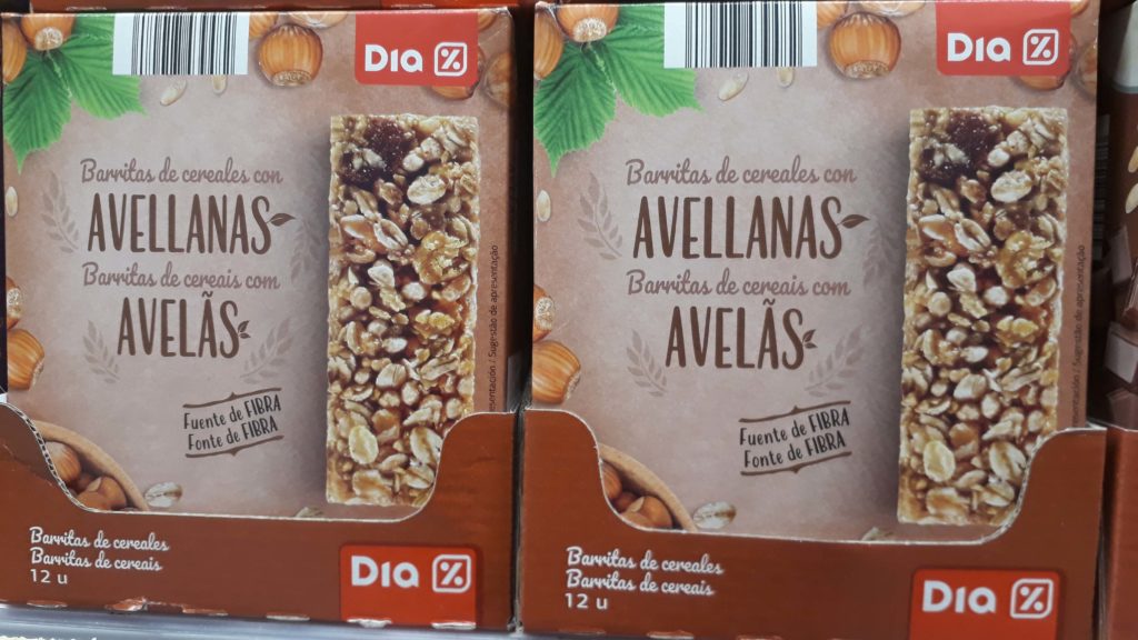 Vegan granola bars at Minipreço