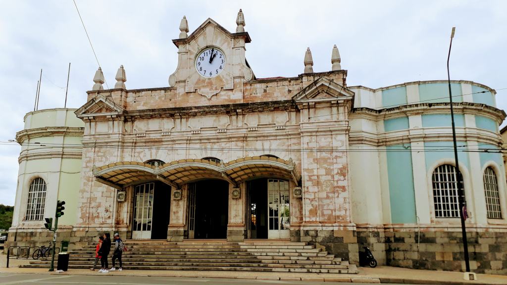 Estación de ferrocarril