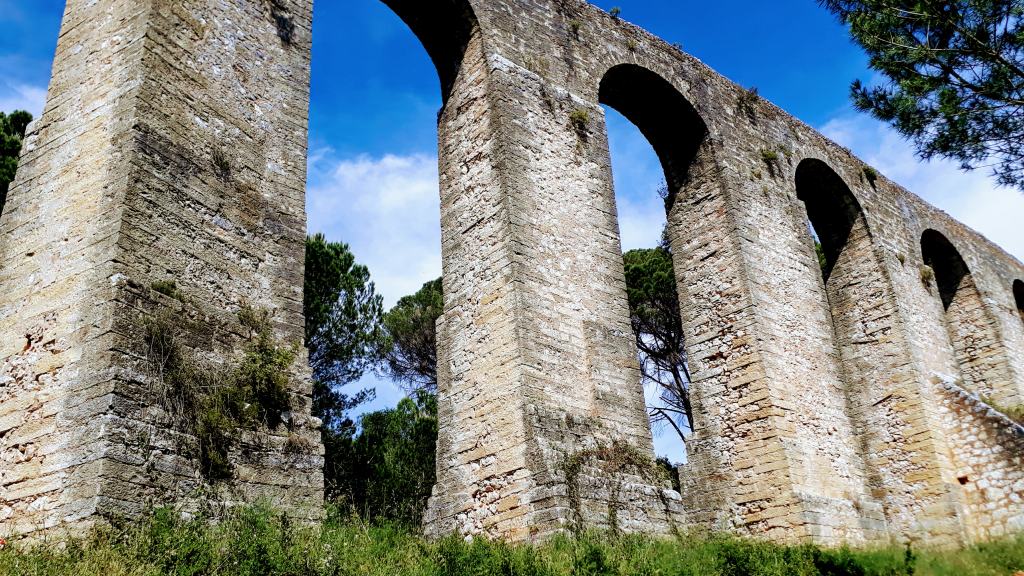 Aqueduto dos Pegões