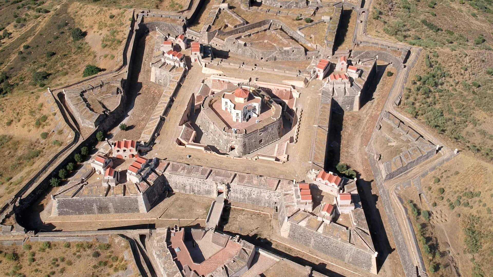 Elvas: Las Fortificaciones de Baluarte Más Grandes del Mundo